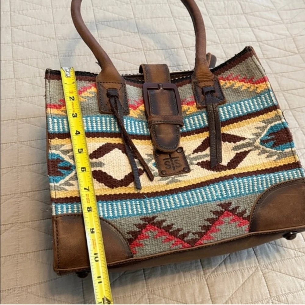 STS Ranchwear Multicolor Aztec Tote with Leather Trim - Picture 7 of 7